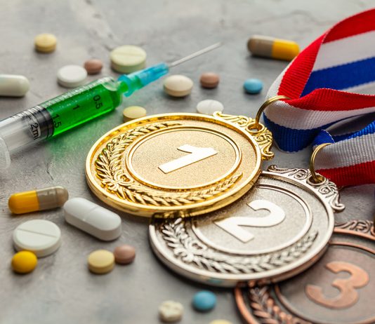 Dopning utanför idrotten – individualisering och muskulösa skönhetsideal: En studie av dopning i grundskola, gymnasium och på gym i Kalmar kommun